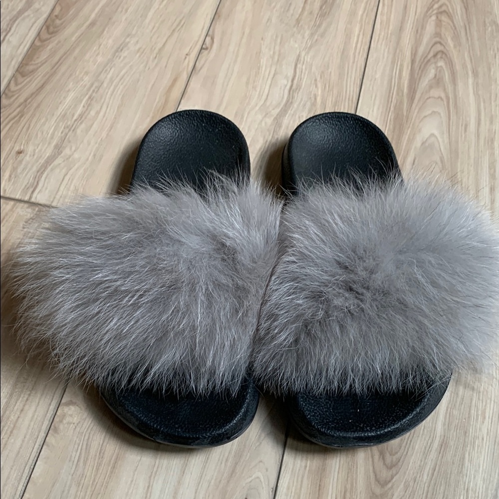 Plush Gray Faux Fur Slide Slippers for Women